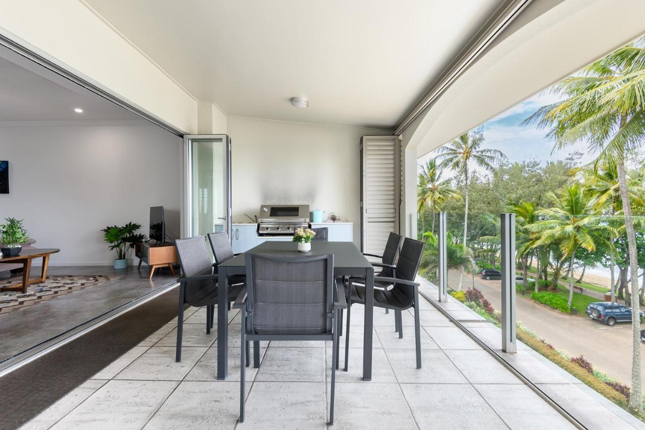 Island Views Beachfront Apartments ปาล์มโคฟ ภายนอก รูปภาพ