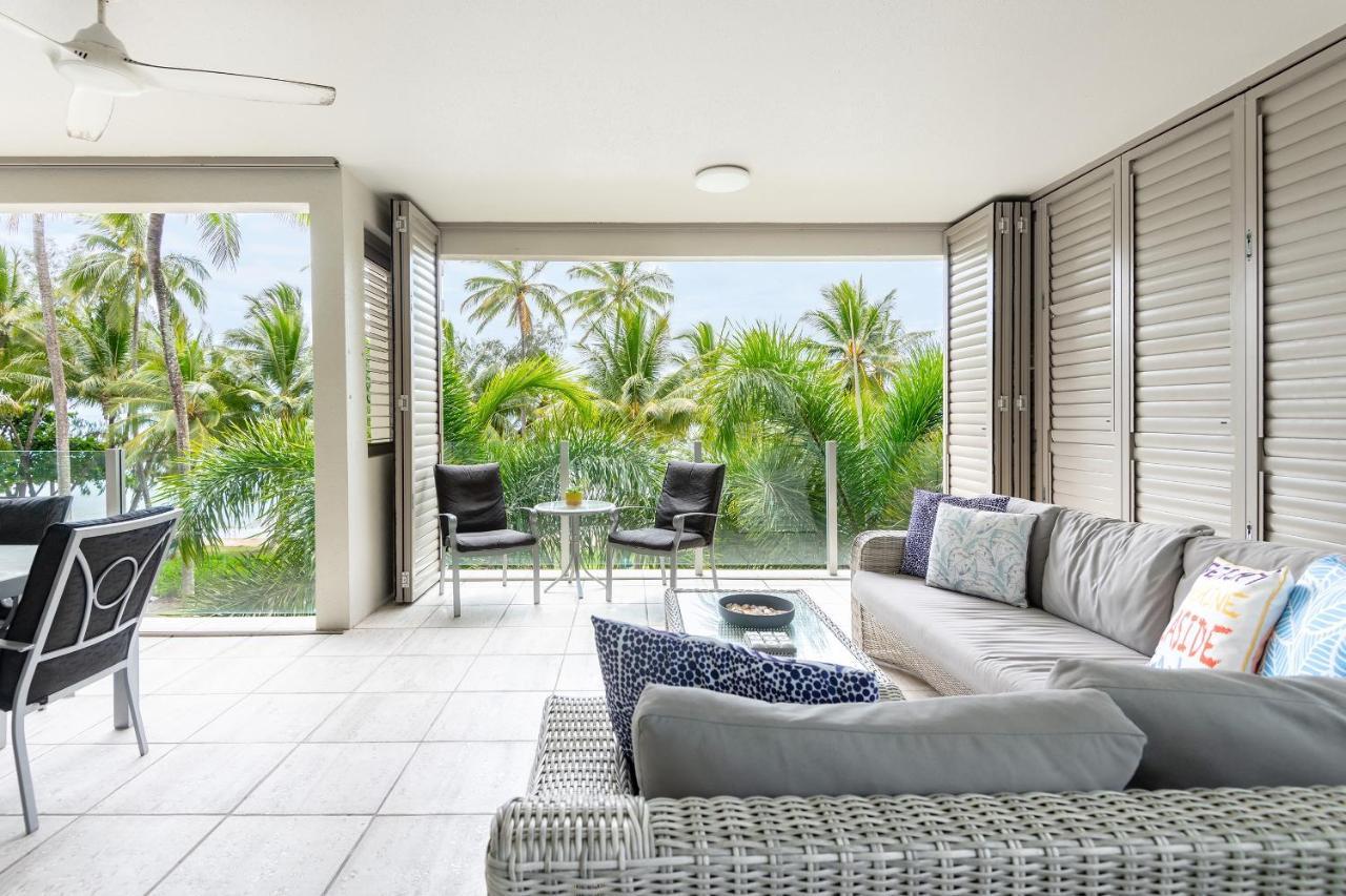 Island Views Beachfront Apartments ปาล์มโคฟ ภายนอก รูปภาพ