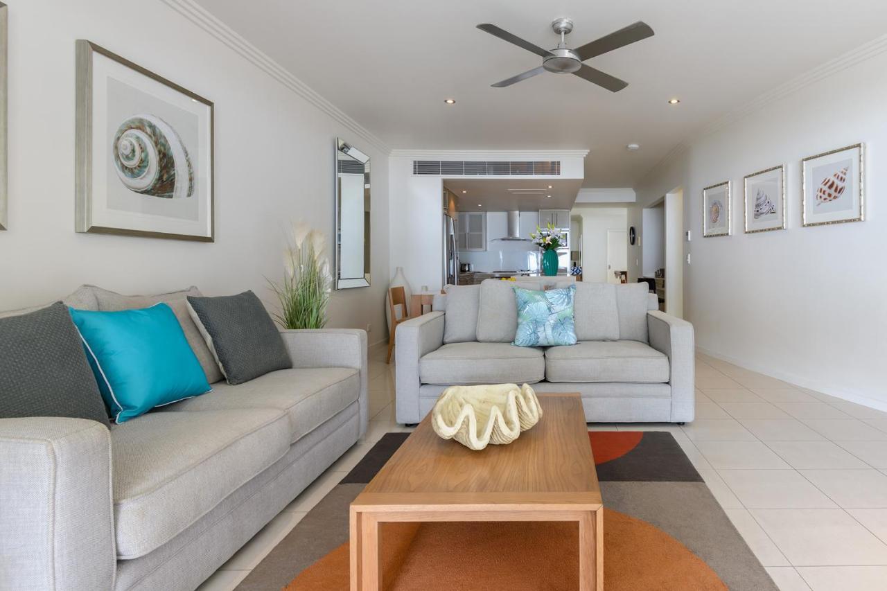 Island Views Beachfront Apartments ปาล์มโคฟ ภายนอก รูปภาพ
