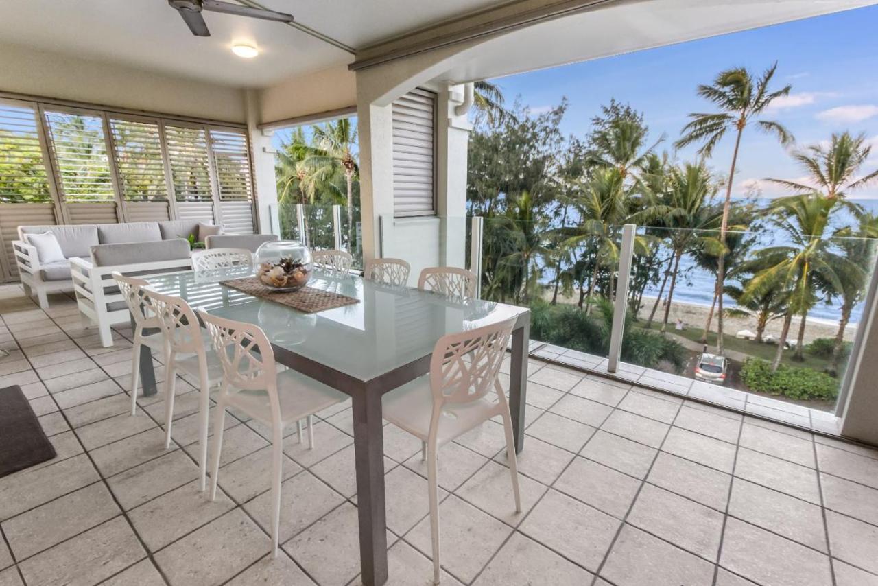 Island Views Beachfront Apartments ปาล์มโคฟ ภายนอก รูปภาพ