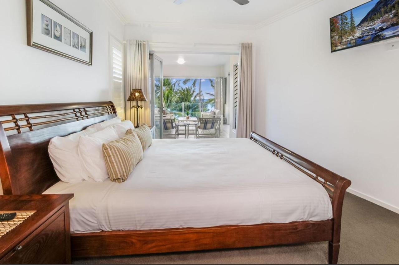 Island Views Beachfront Apartments ปาล์มโคฟ ภายนอก รูปภาพ