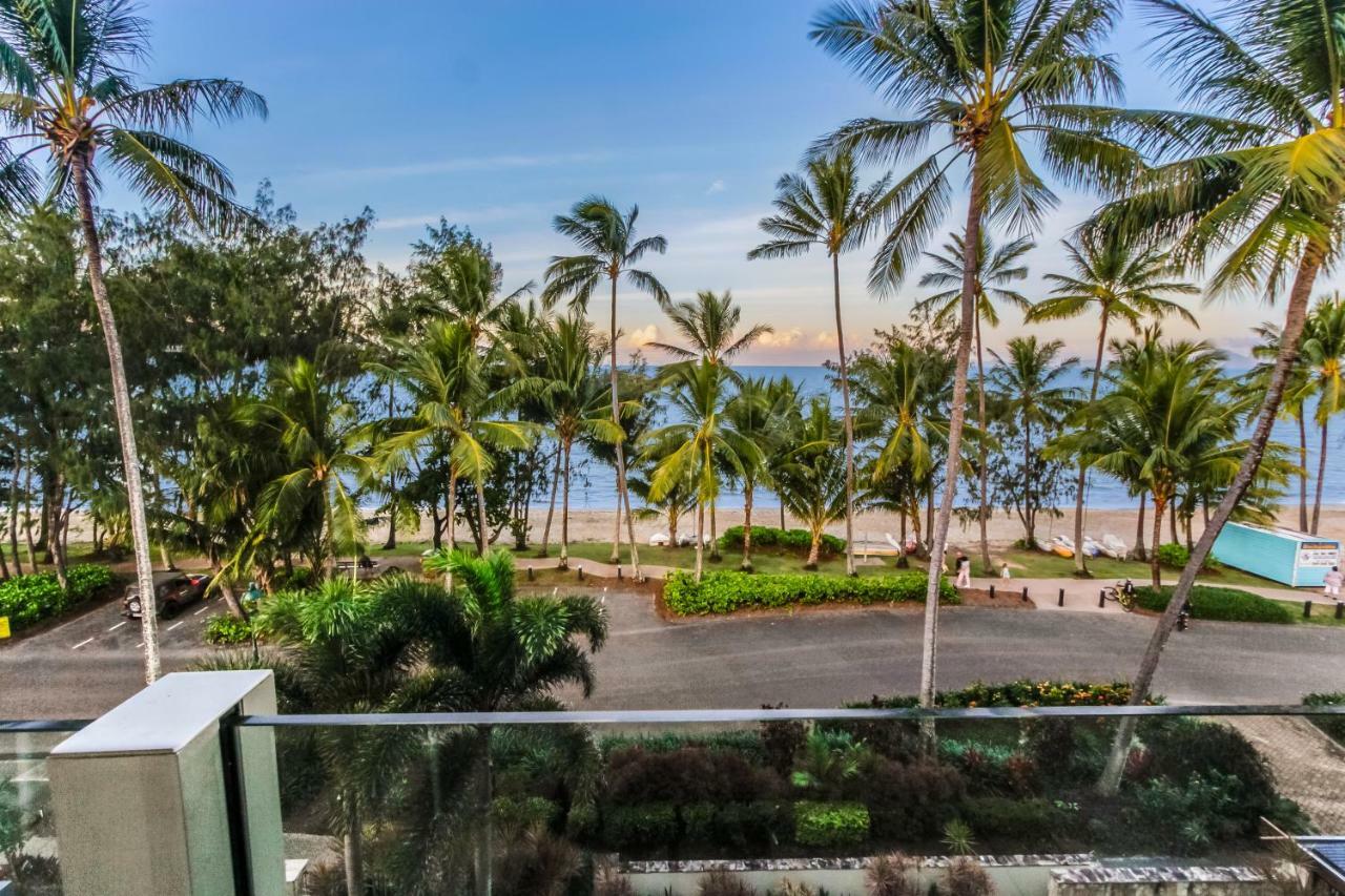 Island Views Beachfront Apartments ปาล์มโคฟ ภายนอก รูปภาพ