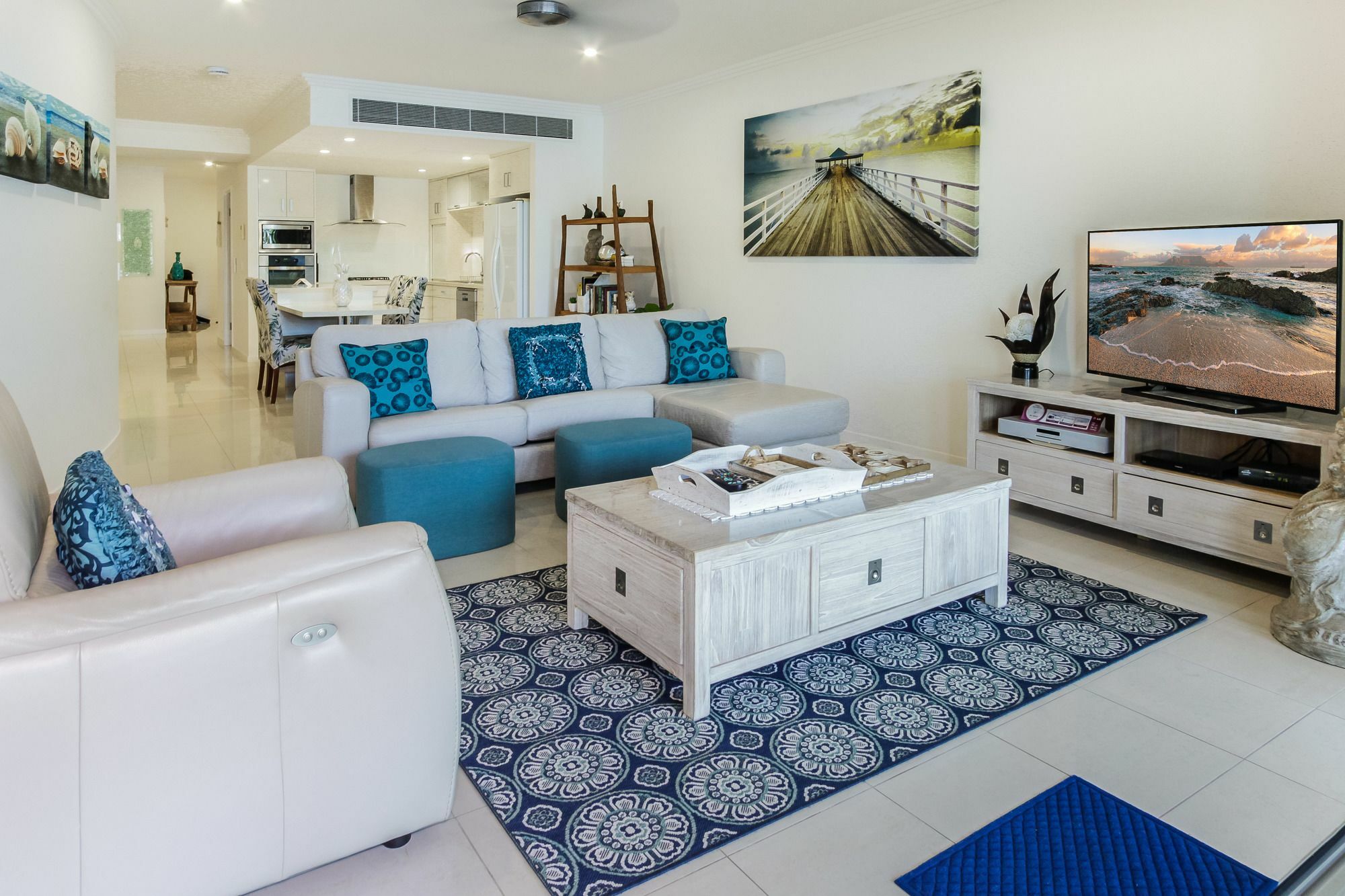 Island Views Beachfront Apartments ปาล์มโคฟ ภายนอก รูปภาพ